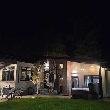 Luxe Lake Cabin Hot Tub Grill Firepit Ev Charger Onalaska Eksteriør billede