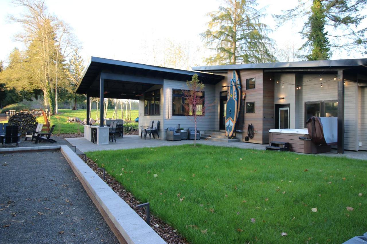 Luxe Lake Cabin Hot Tub Grill Firepit Ev Charger Onalaska Eksteriør billede